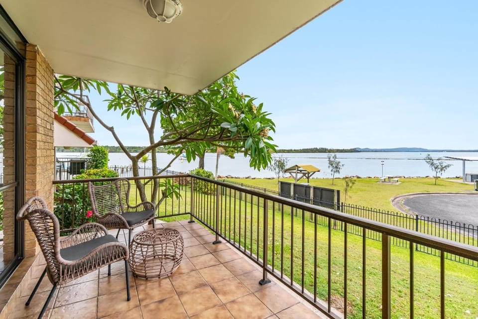 Camawood - Unit 5 Wake Up to Clarence River Views Apartment in Iluka