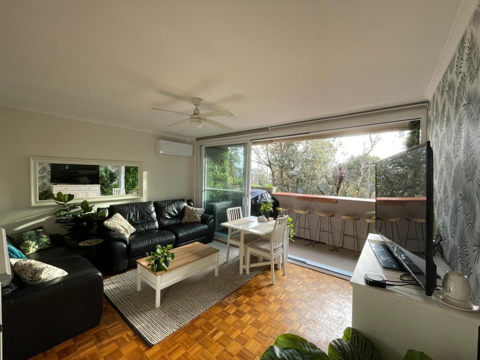 Great location - 5 minutes to the beach and shops Apartment in Frankston
