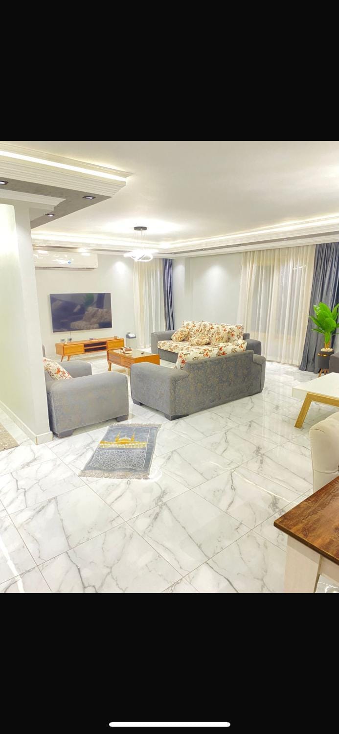 Mohandessin, Lebanon Square Apartment in Egypt