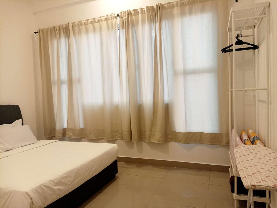 Amber Cove Two Bedroom Seaview 4 - 6pax Apartment in Malacca