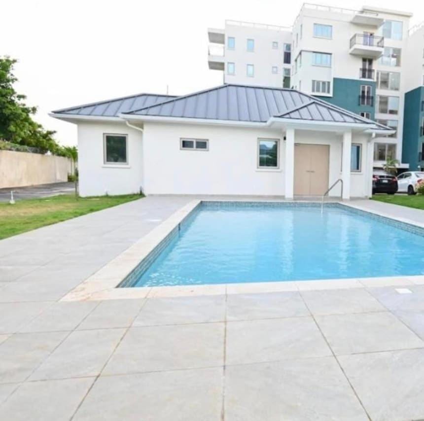 Luxe Royal 1BR at the Vineyards w Pool & WiFi Apartment in Kingston