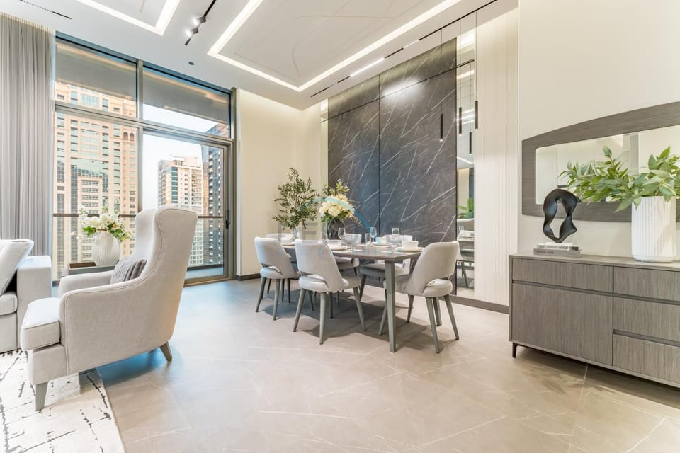 Living room, Seating area, Dining area