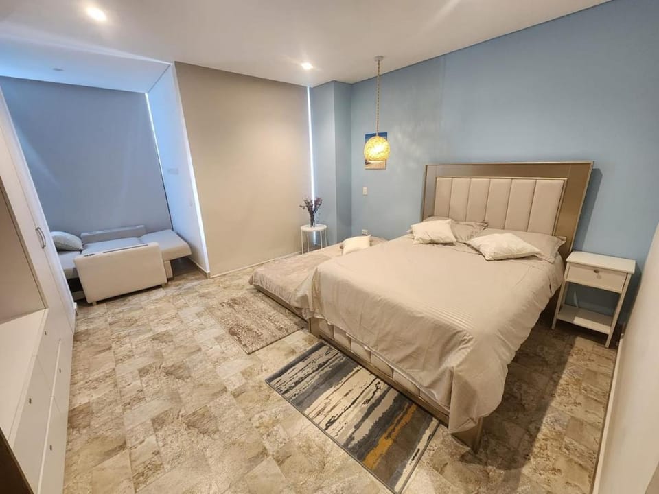 Bed, Photo of the whole room
