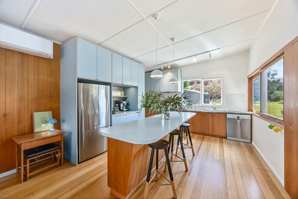 11 Eleventh House in Anglesea