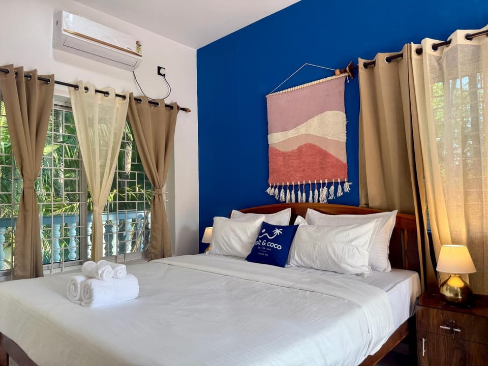 Bedroom, air conditioner
