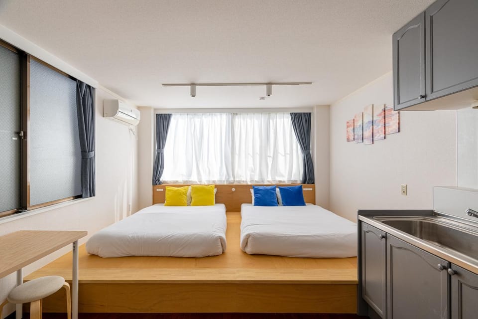 Bed, Photo of the whole room, Bedroom, air conditioner