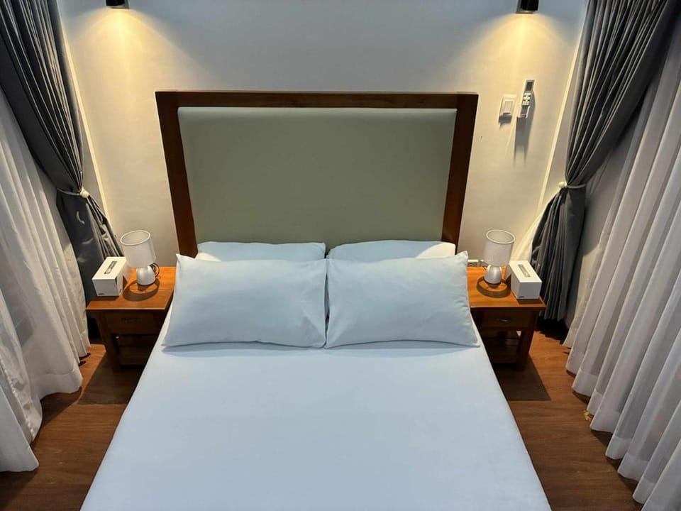 Palm Tree Lodge House in Nasugbu