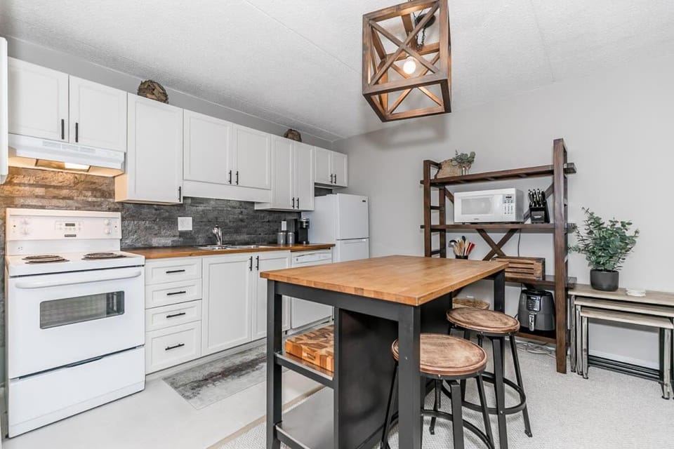 Alpine Cove - Condo in Collingwood - Sleeps 6 House in Collingwood