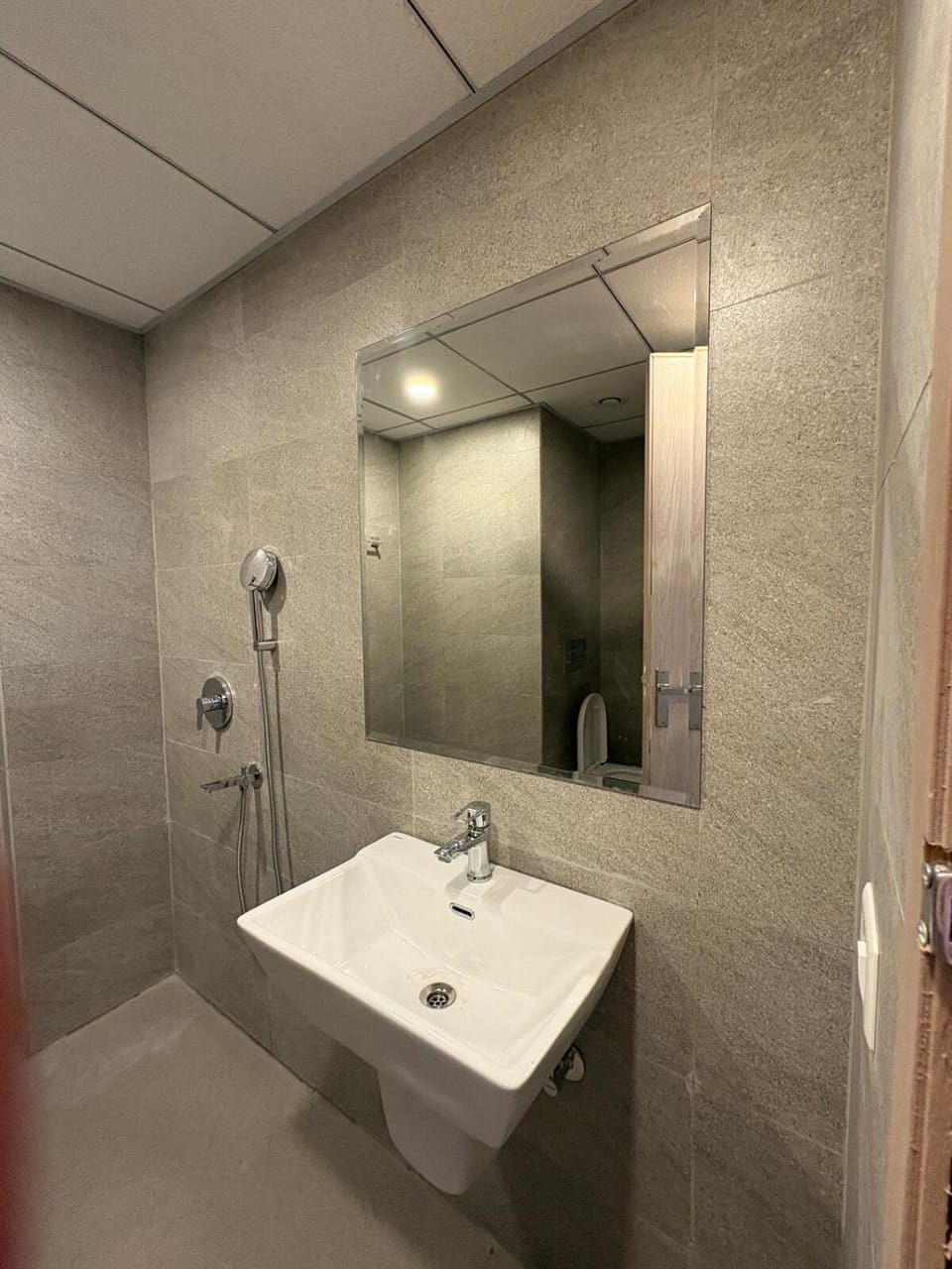 Yourhappystay Apartment in Uttar Pradesh