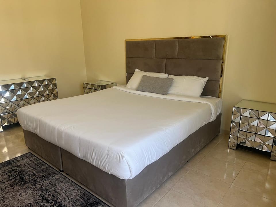 doge villa 4 Vacation rental in Dubai