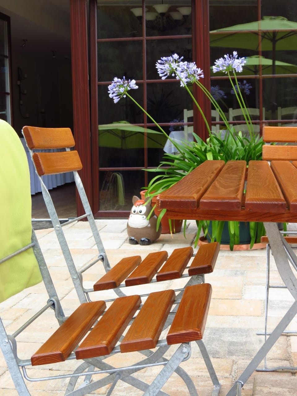 Patio, Garden, Seating area, Garden view