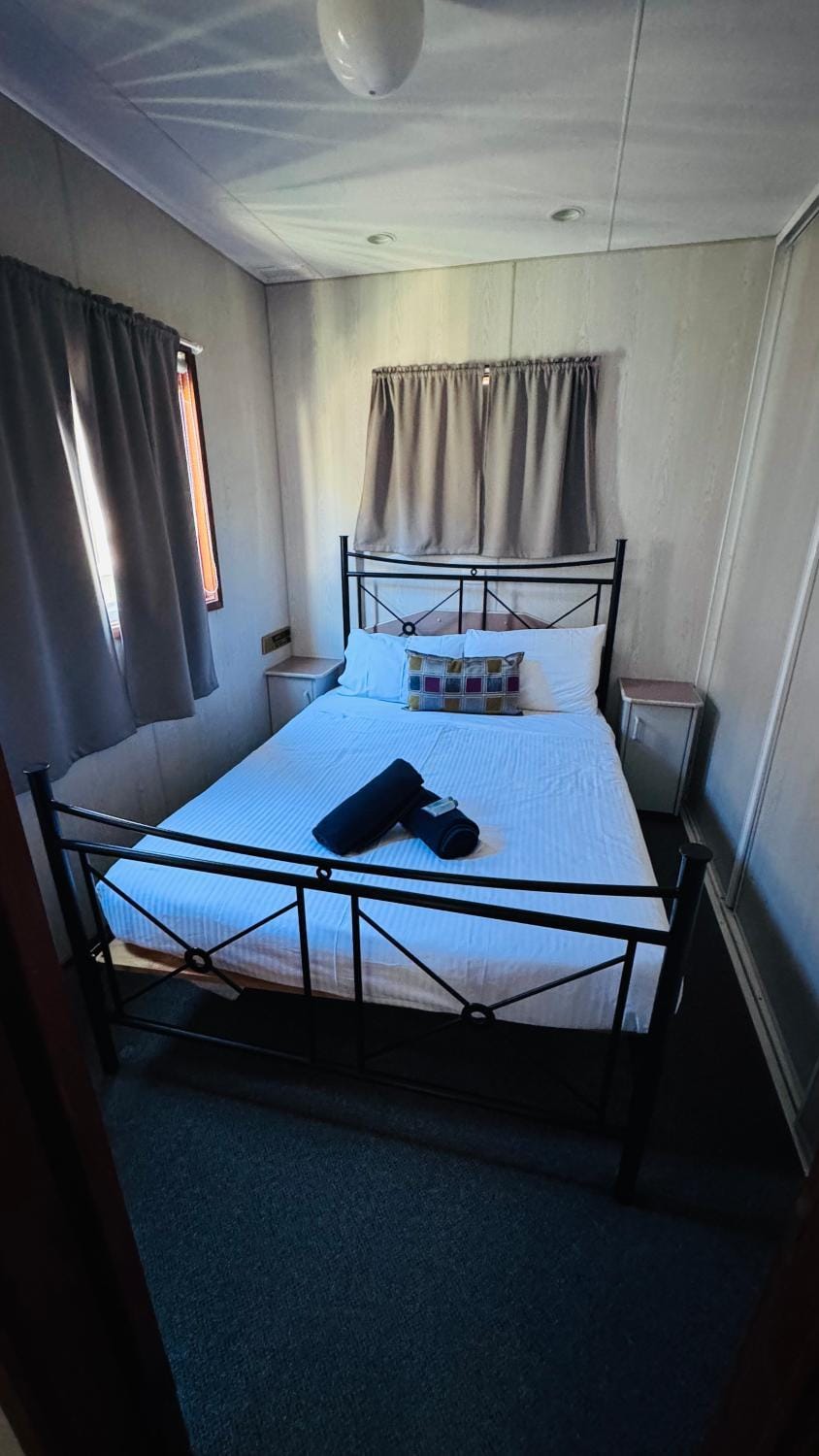 Griffith Tourist Caravan park Campground/ 
RV Resort in Griffith