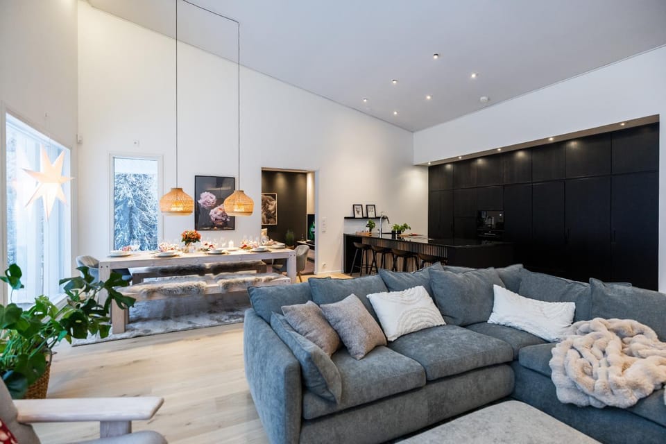 Villa Lumossa - Lakeside Luxury with unique privacy Villa in Rovaniemi