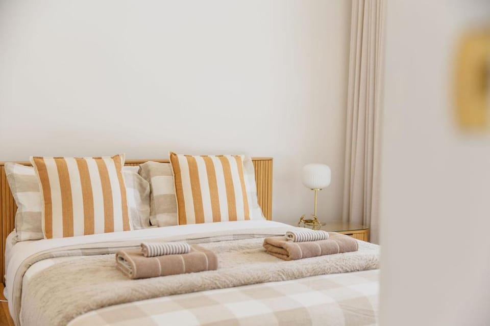 Coastal Waters - Spa, Sleeps 8, Newly Renovated House in Ocean Grove