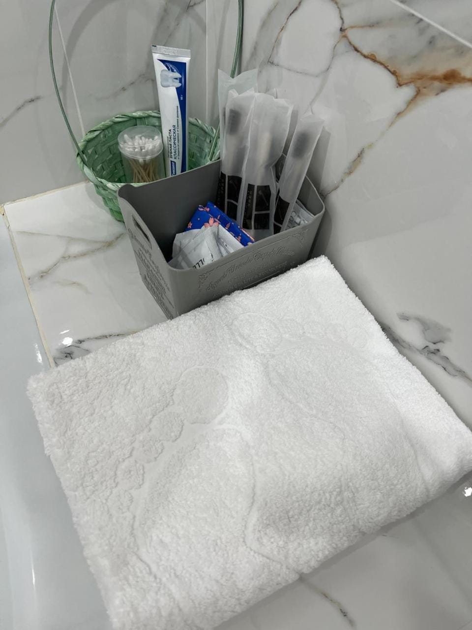 Bathroom, towels