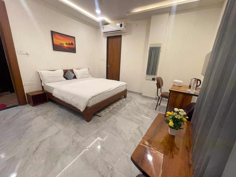 Bed, Photo of the whole room