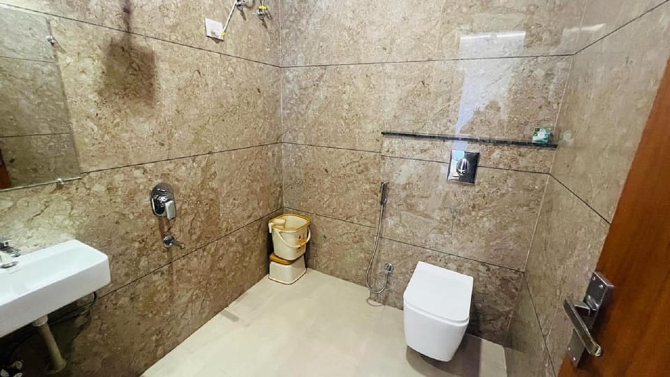 Toilet, Bathroom