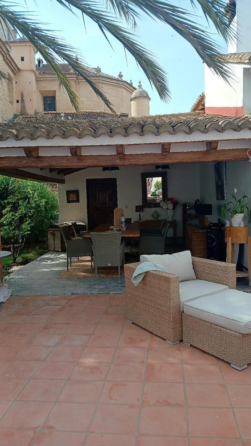 Property building, Patio