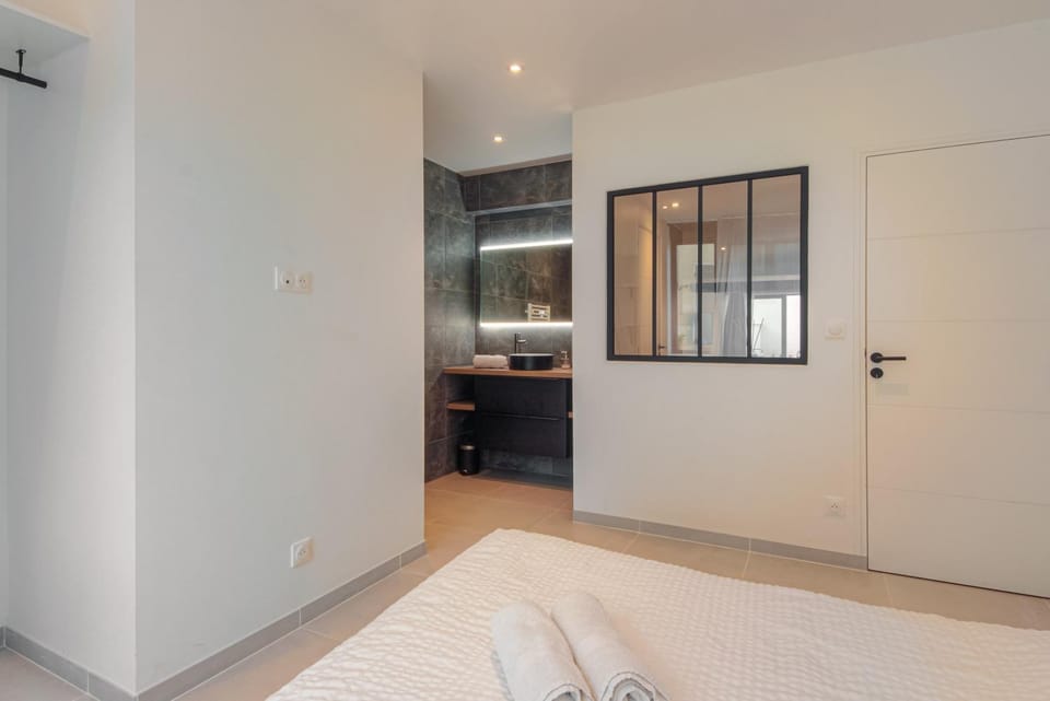 La Terrasse de Charentay - 2 à 4 personnes Apartment in Auvergne-Rhône-Alpes