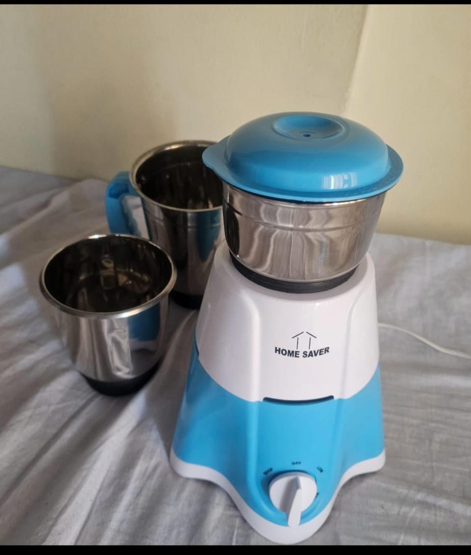 Ac Luxurious Bed with breakfast In Thane West only for Male Hostel in Thane