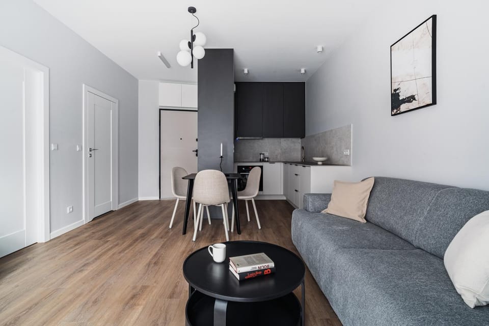 TV and multimedia, Kitchen or kitchenette, Living room, Seating area, Dining area