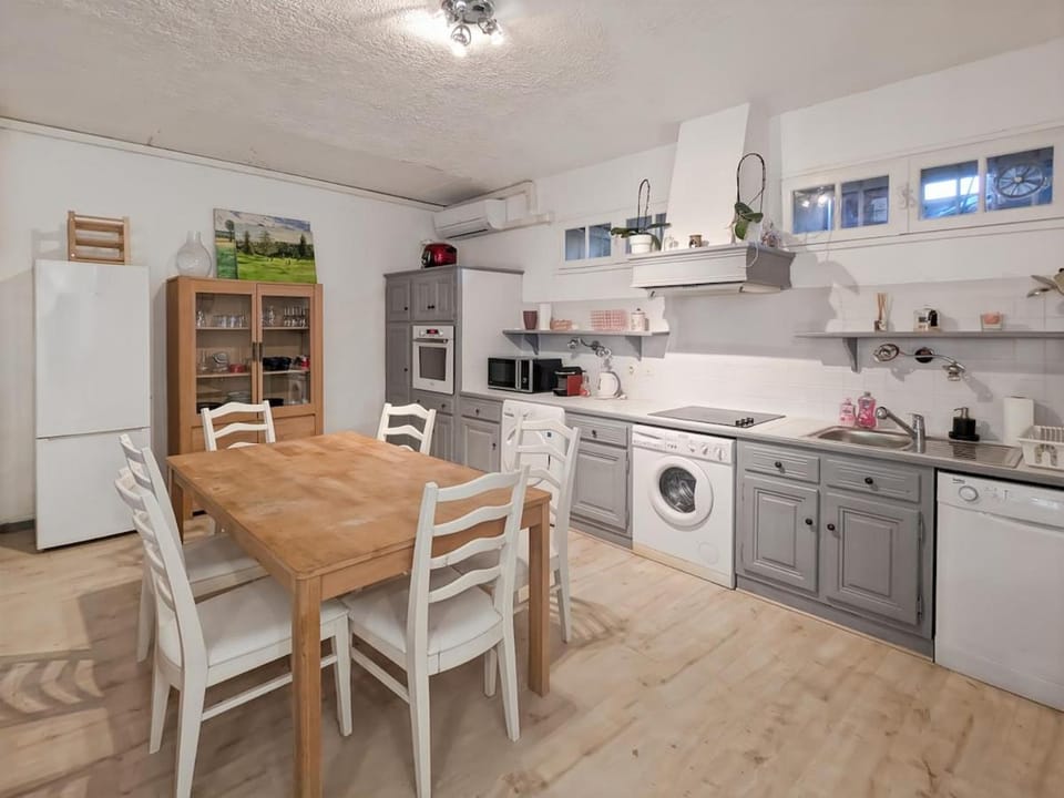 Charmant T3 dans un mas provençal proche Avignon Apartment in Sorgues