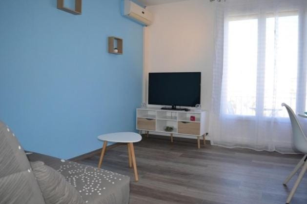 La Douceur de la Mediterannée - appartement 4 personnes avec parking clim et balcon - vue mer Apartment in Saint-Cyprien