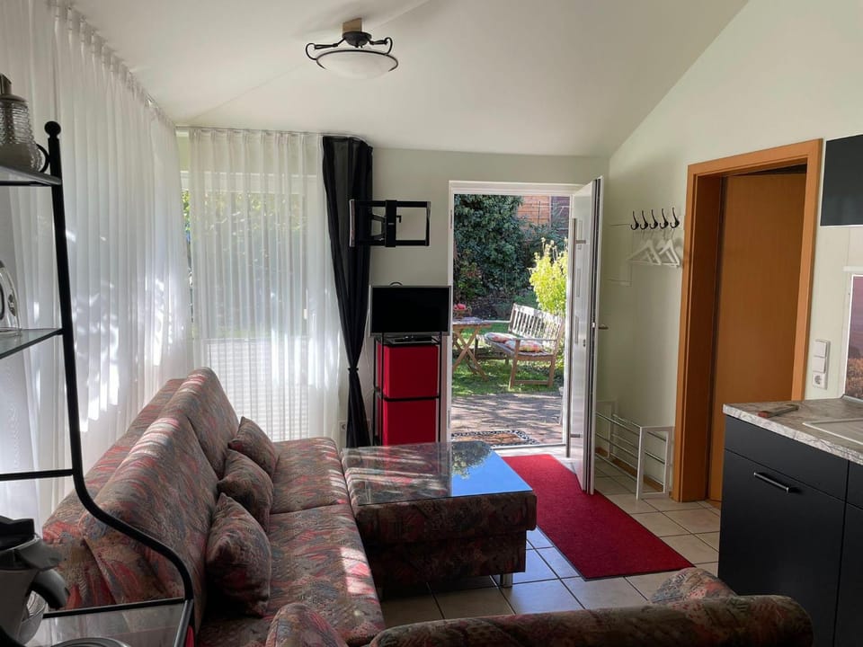 Living room, pet friendly