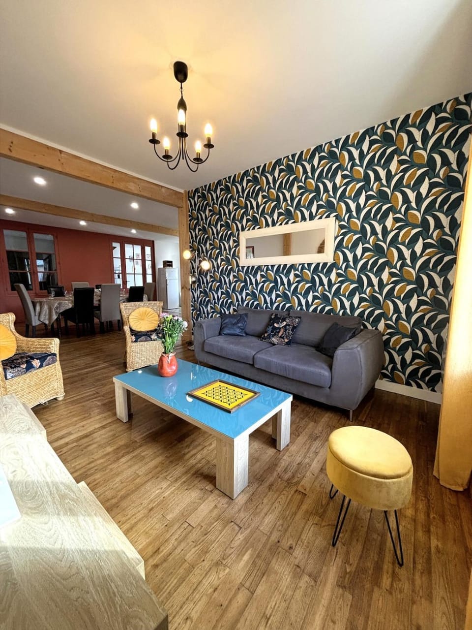 Living room, Seating area