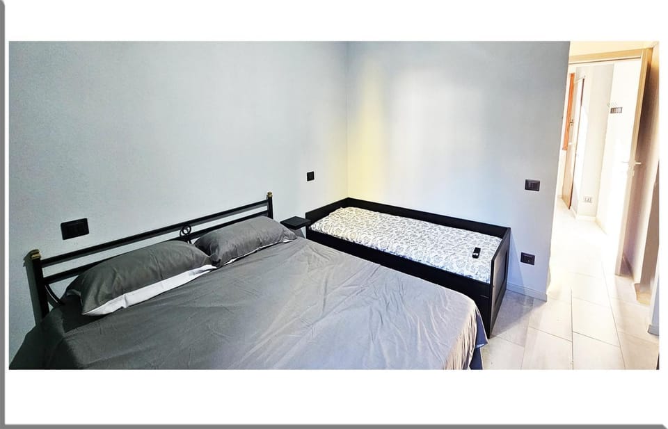 Property building, Living room, Bedroom