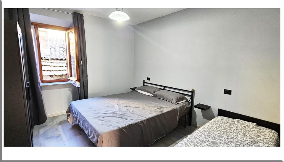 Property building, Living room, Bedroom