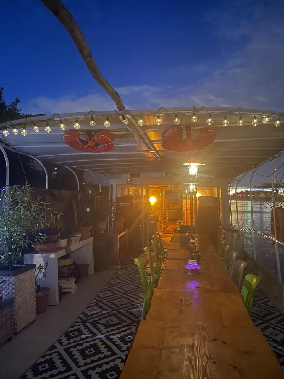 Appartement aménagée Terrasse étoilée 20 mn des Champs-Elysées, Park Apartment in Clichy