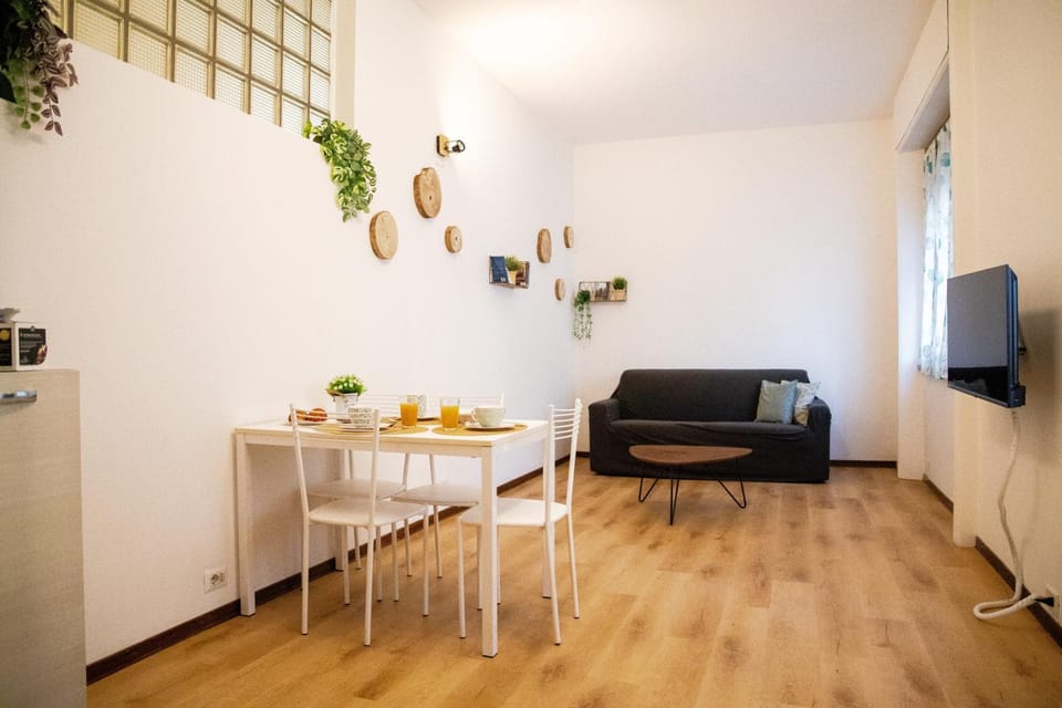 TV and multimedia, Seating area