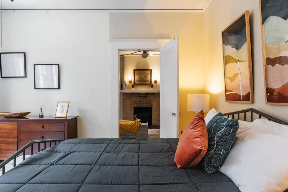 Bed, Bedroom