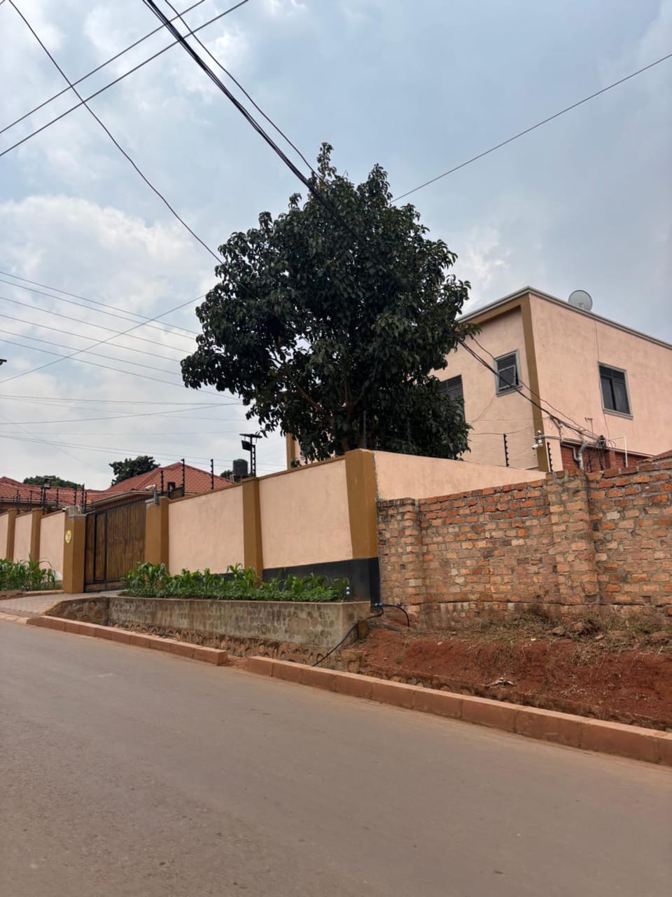 Aura Homes Buziga Bunga Studio 4 Apartment in Kampala
