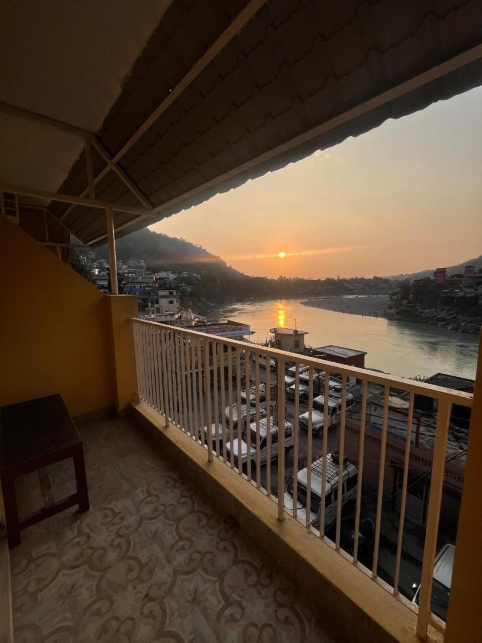 Urban Ganga Heights by Peninsulla Vacation rental in Rishikesh