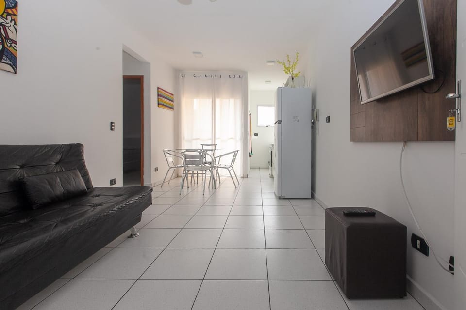 Communal lounge/ TV room, TV and multimedia, Living room, Dining area