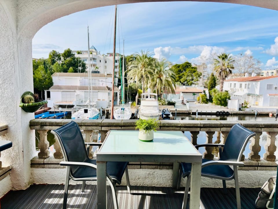 Global Immo 3398 Cala Fonda Apartment in Roses