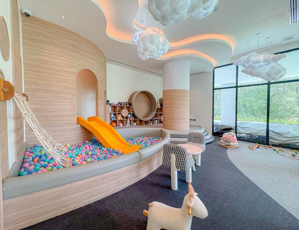 Seating area, Kids's club