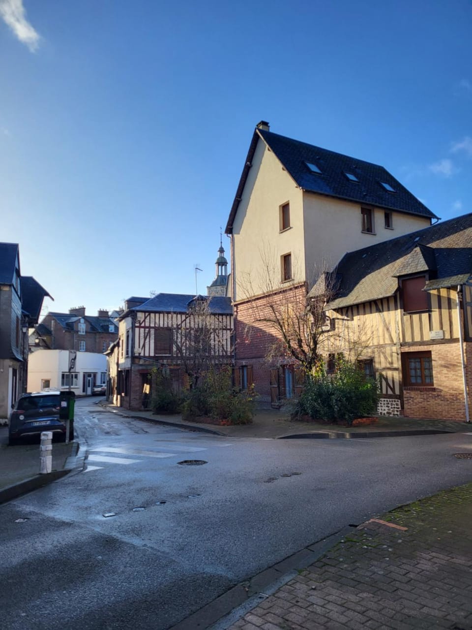 Neighbourhood, Street view, Location
