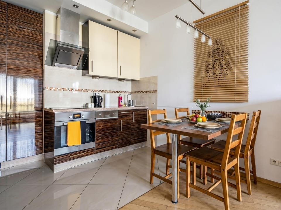 Coffee/tea facilities, Kitchen or kitchenette, Living room, Seating area, Dining area, dishwasher, minibar, oven, pet friendly, stove, toaster