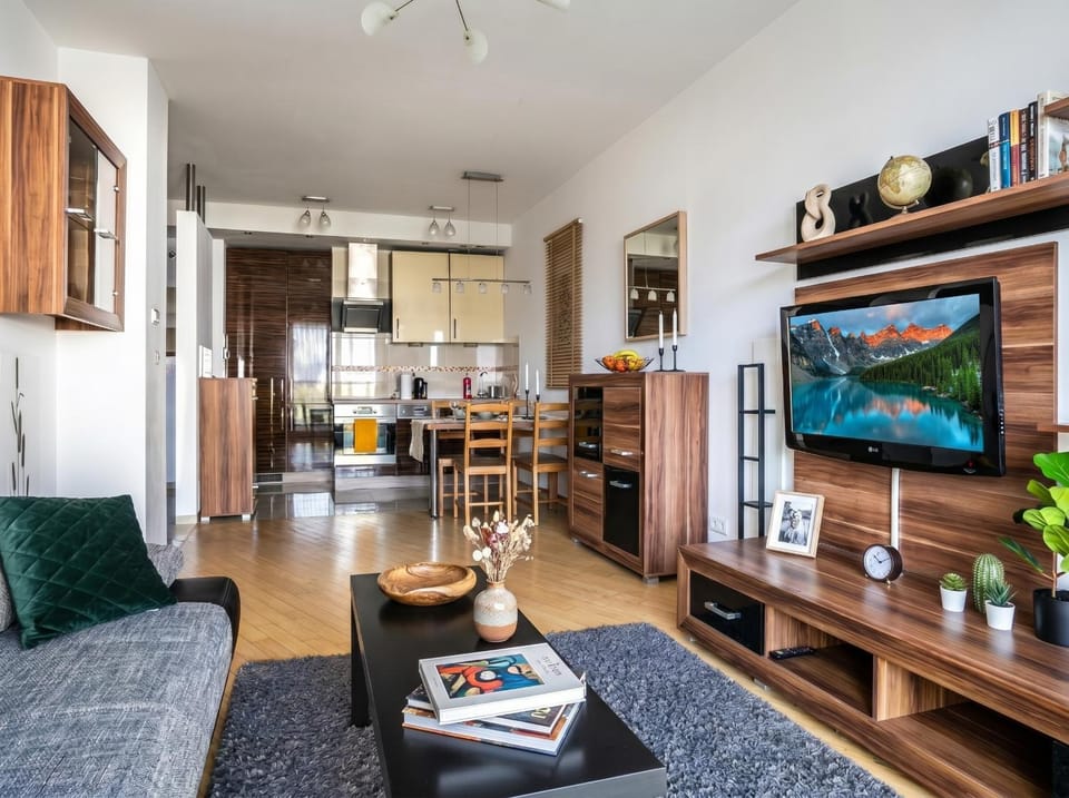 TV and multimedia, Kitchen or kitchenette, Living room, Seating area, Dining area, fireplace, minibar, oven