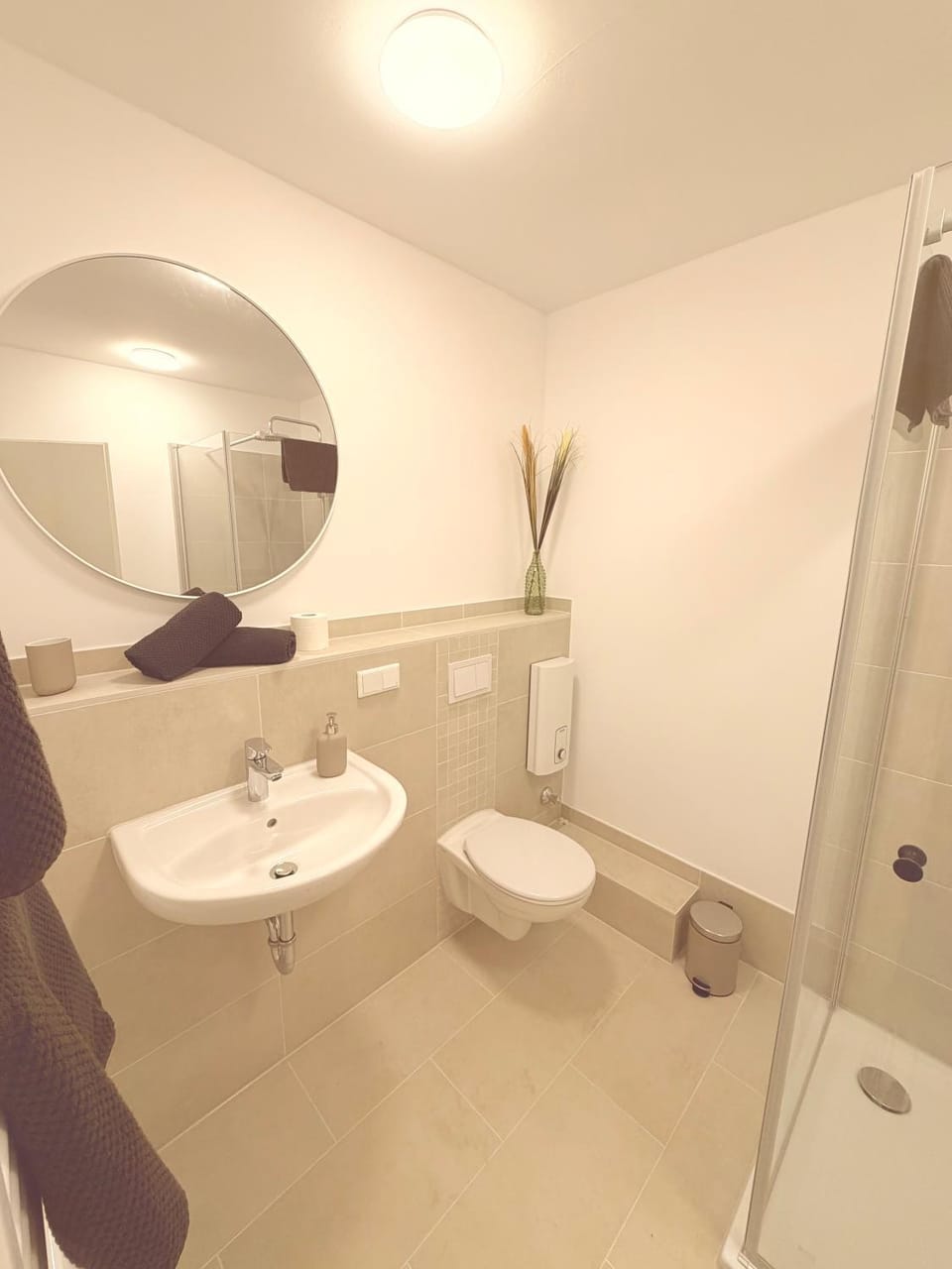 Shower, Toilet, Bathroom