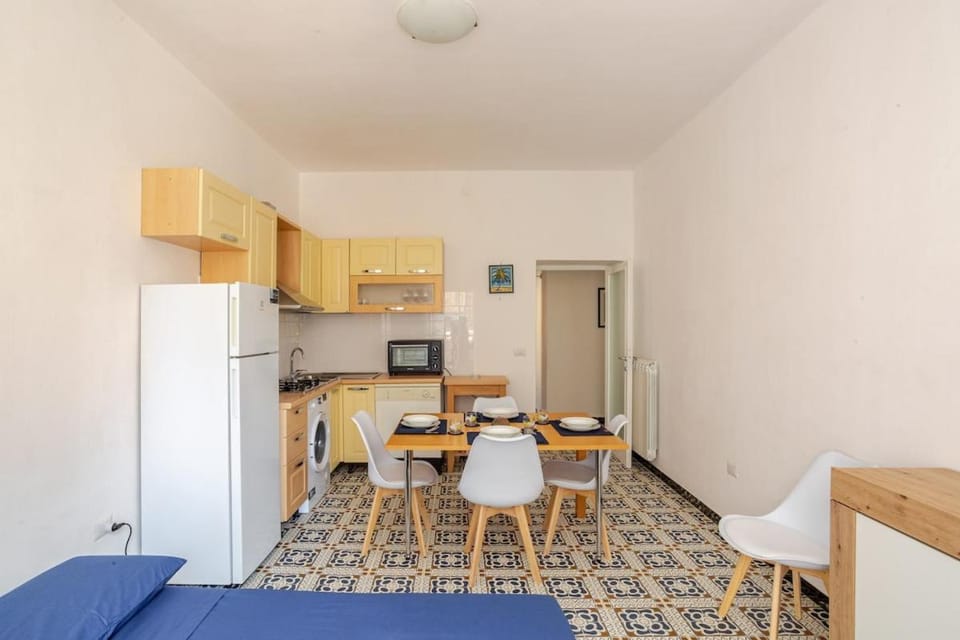 Casa Smeraldo, quadrilocale in centro a Gaeta in zona servita Apartment in Gaeta