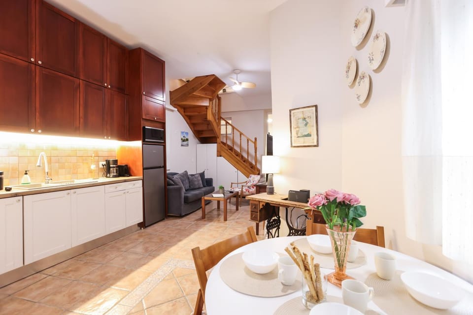 Living room, Dining area, kitchen