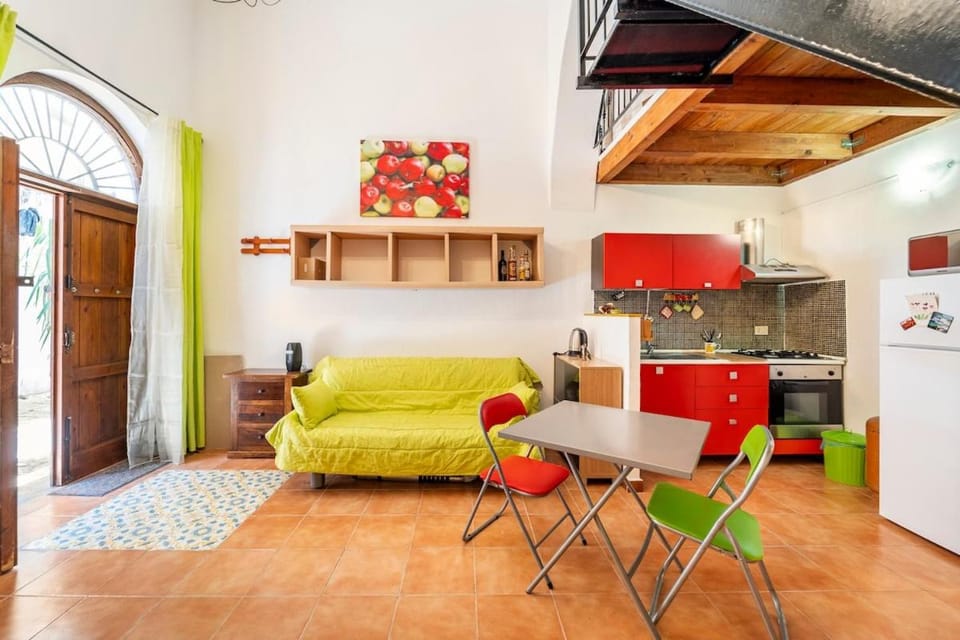 La petite Bastet Apartment in Palermo