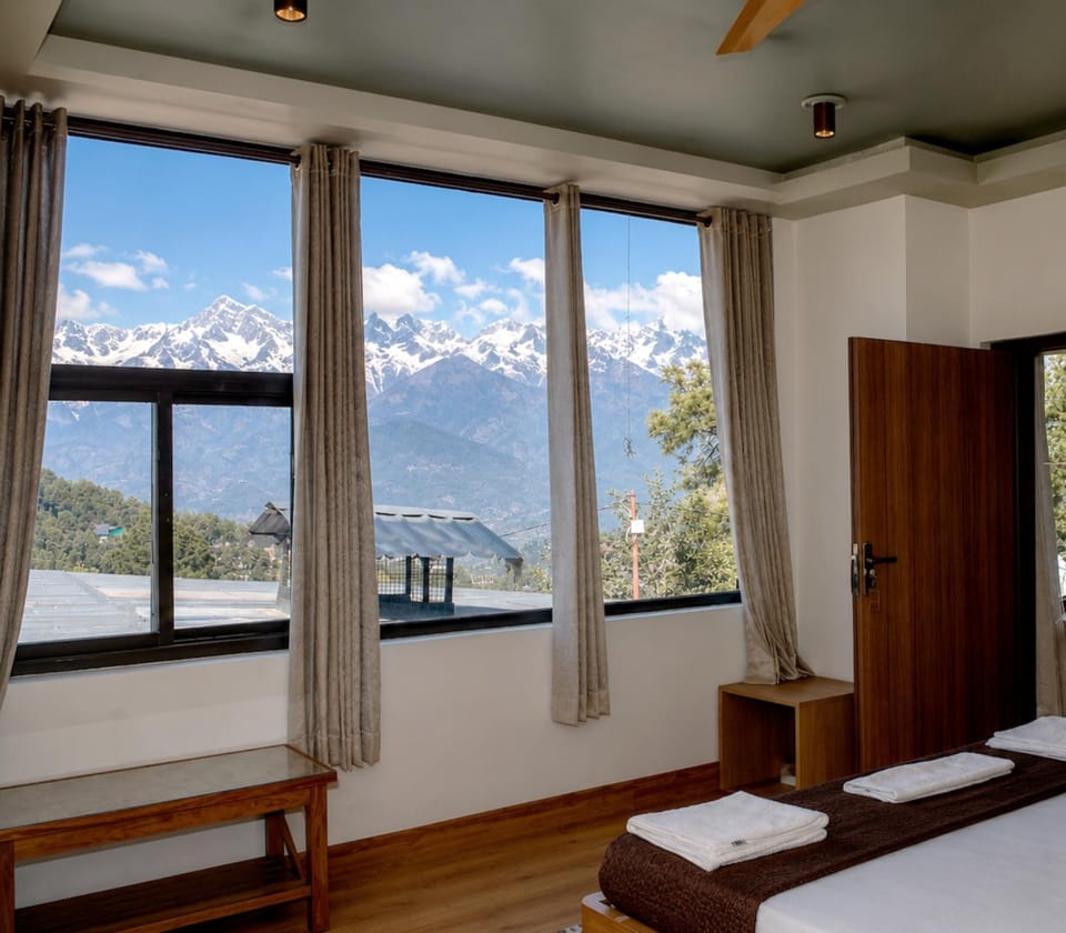 Hotel Valna Estate Himalyan View Kausani By HRG Hotel in Uttarakhand