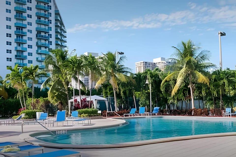 Spring, Winter, Summer, Guests, Swimming pool, Time of day, Sunset