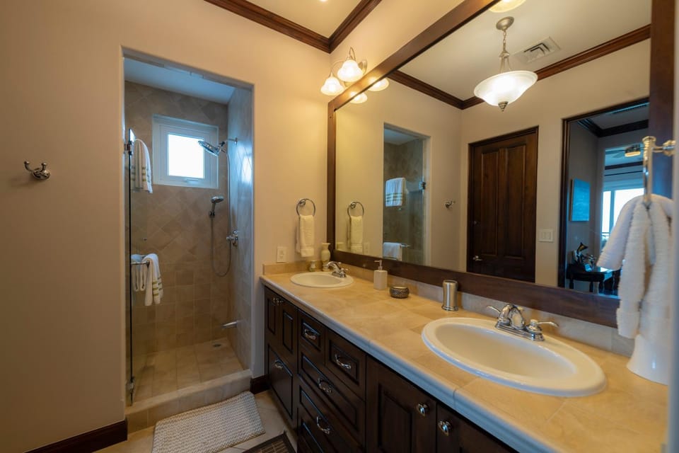 Altavista 4C 3 bdr 3 bath Ocean View House in Herradura