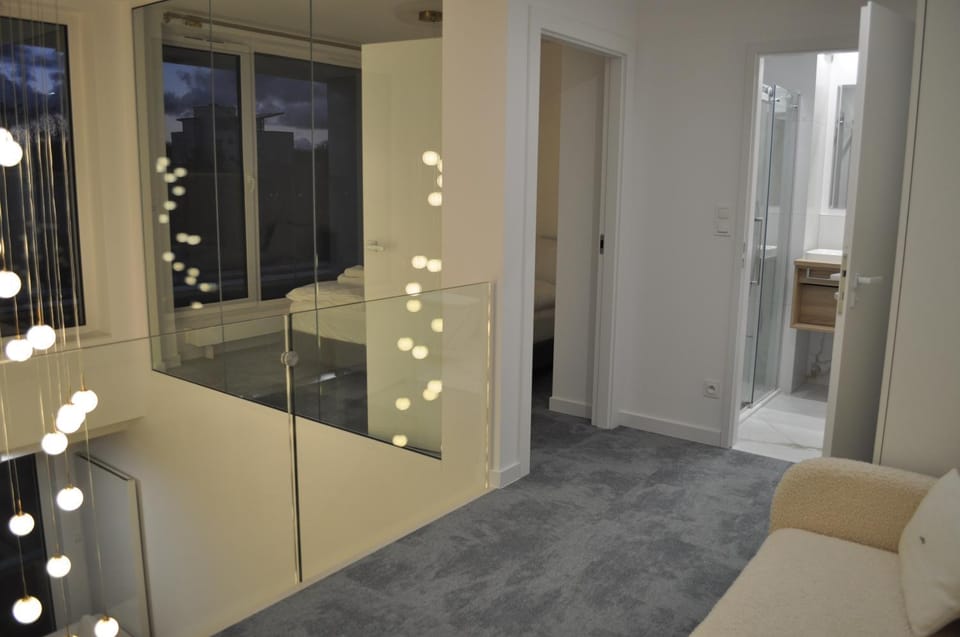 Bathroom, Seating area, Bedroom